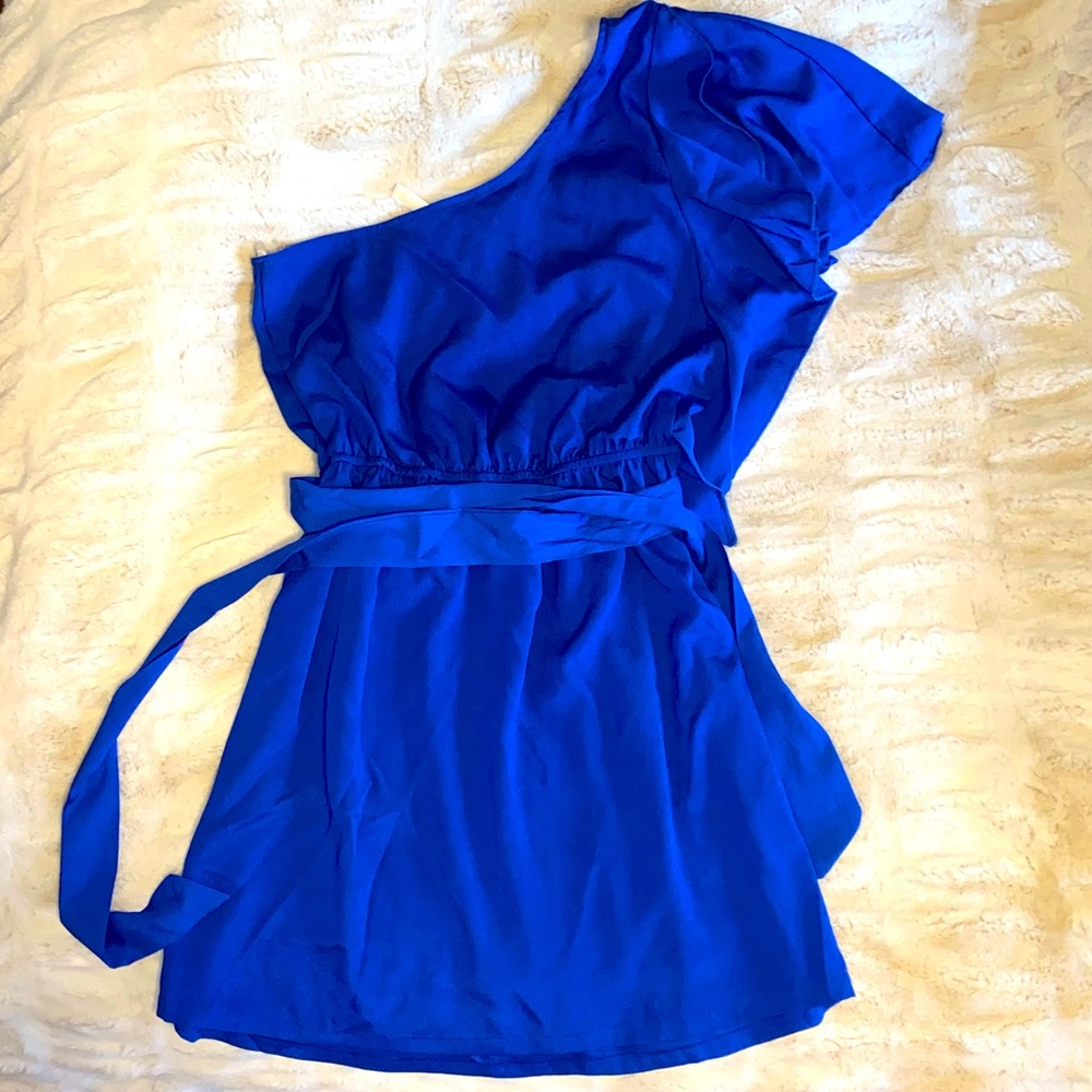 Blue dress
